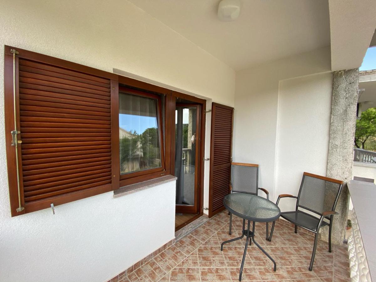 רובנסקה Apartments Irina מראה חיצוני תמונה