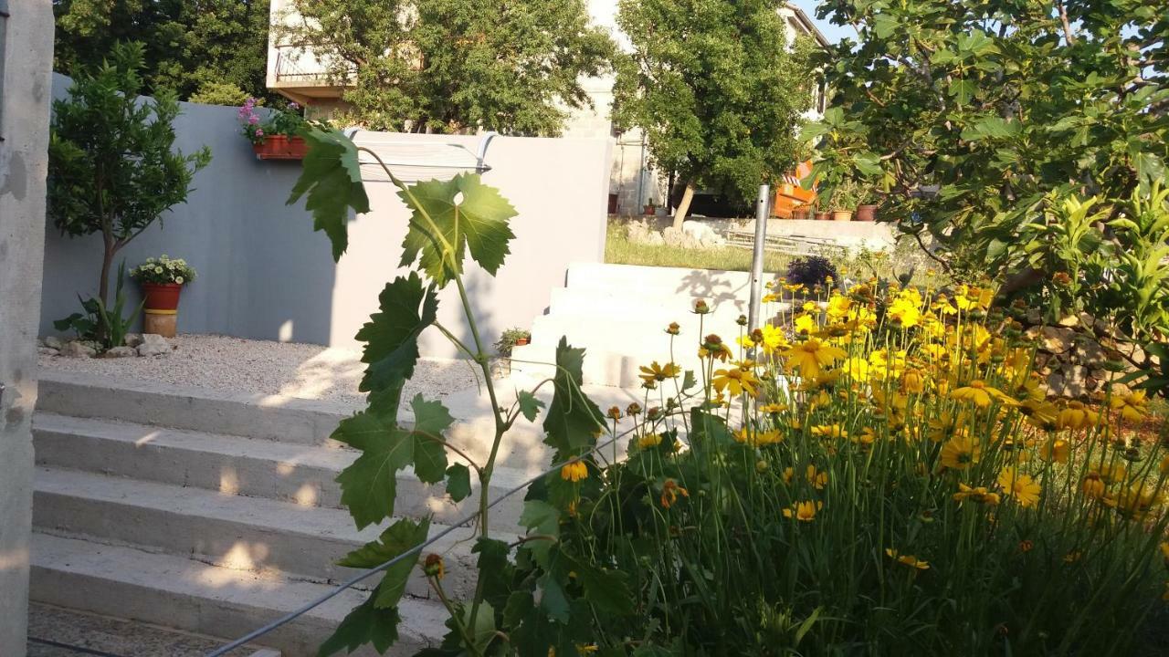רובנסקה Apartments Irina מראה חיצוני תמונה